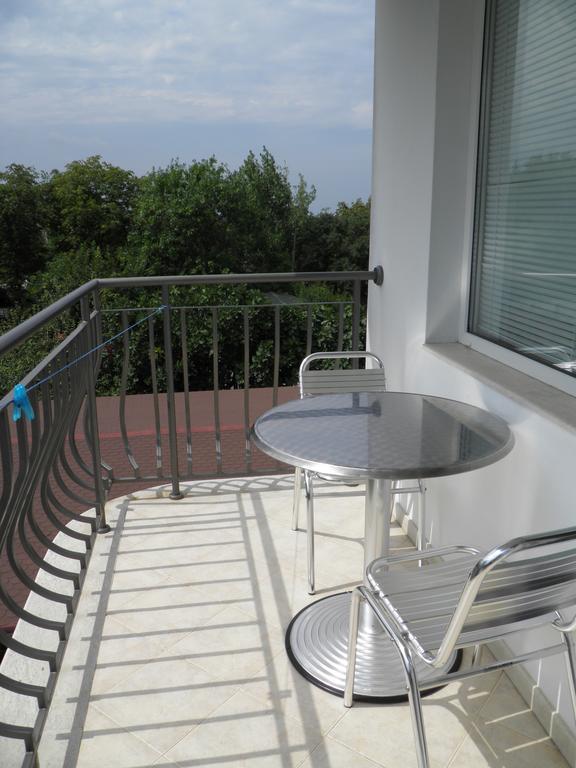 Family Hotel Maritime Ahtopol Quarto foto