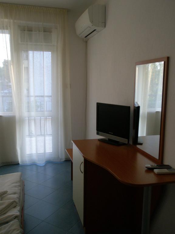 Family Hotel Maritime Ahtopol Quarto foto